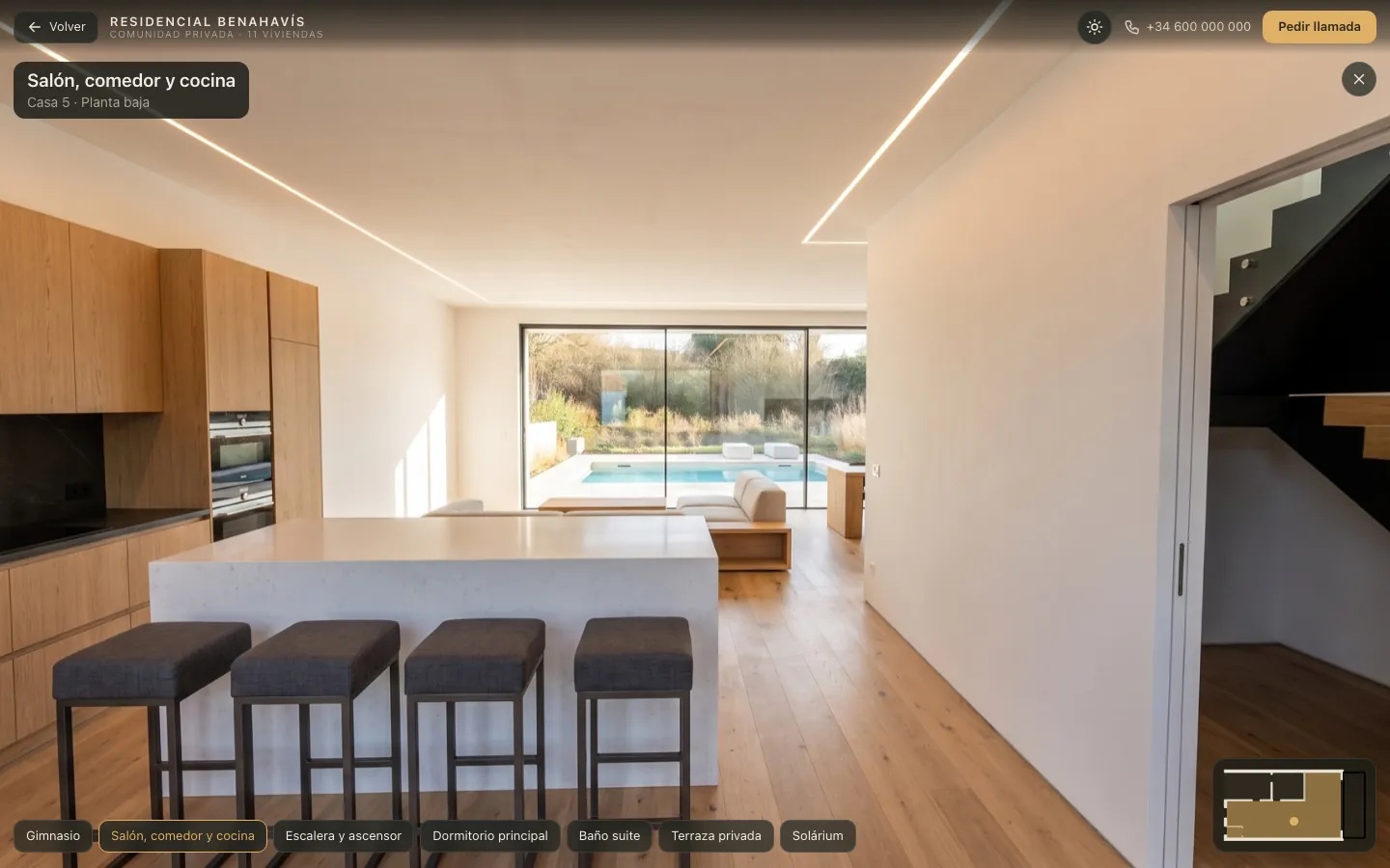 Salón, comedor y cocina de la casa 5 a pantalla completa